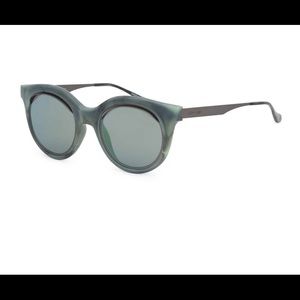 Italia independent NWT sunglasses